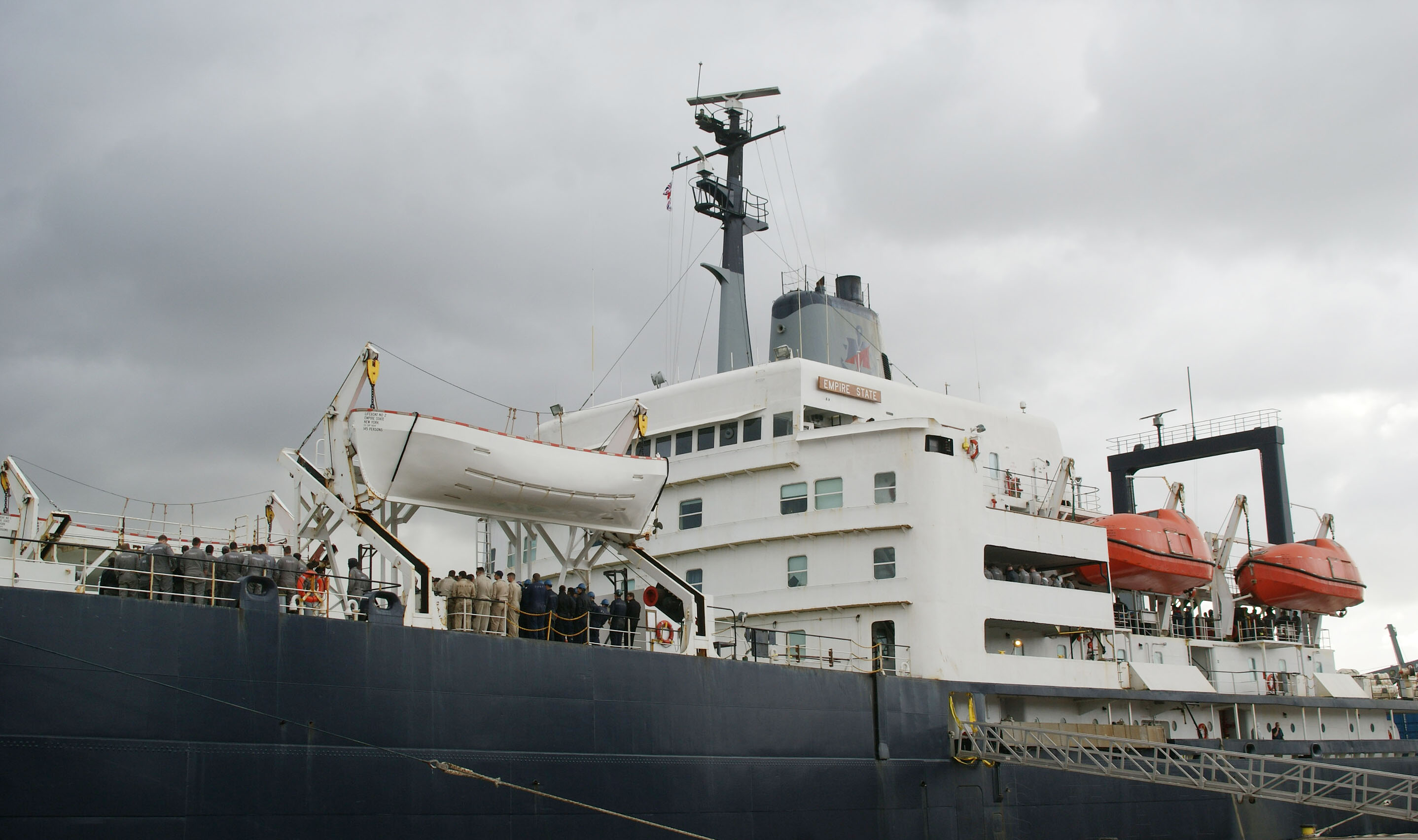 Image:Trainees gather aboard US maritime academy vessel Empire State VI on its goodwill visit to Glasgow.